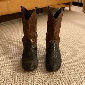 Justin’s Western Cowboy Boot Style 8563 Size 10